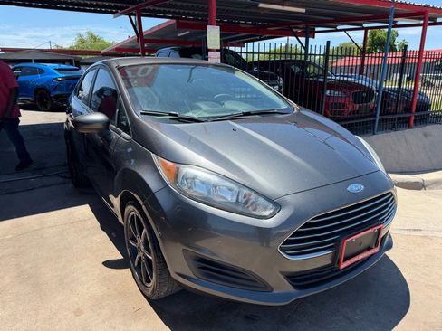 Used 2019 Ford Fiesta SE w/ Equipment Group 201A FWD image 9