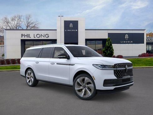 New 2025 Lincoln Navigator L Black Label image 46