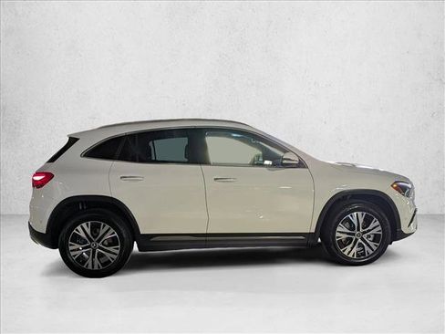 Certified 2025 Mercedes-Benz GLA 250 4MATIC image 7