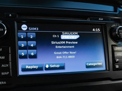 Used 2017 Nissan Titan SV image 23