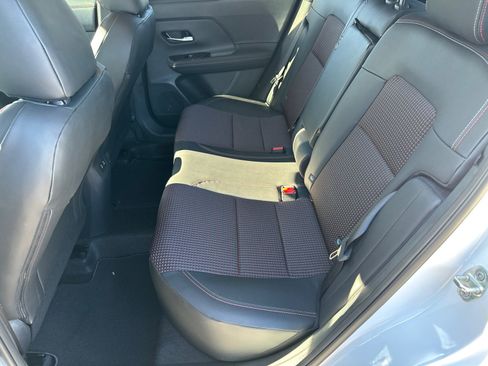 Used 2025 Nissan Kicks SR image 20