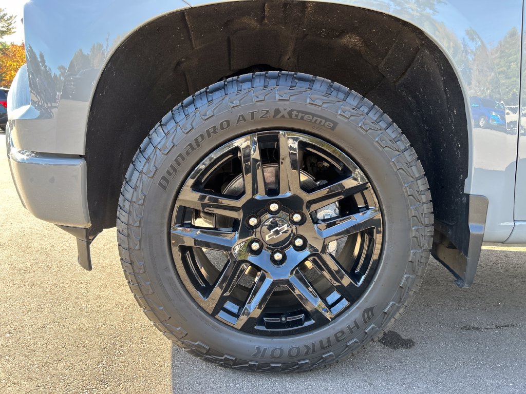 Used 2024 Chevrolet Silverado 1500 RST AWD/4WD image 10