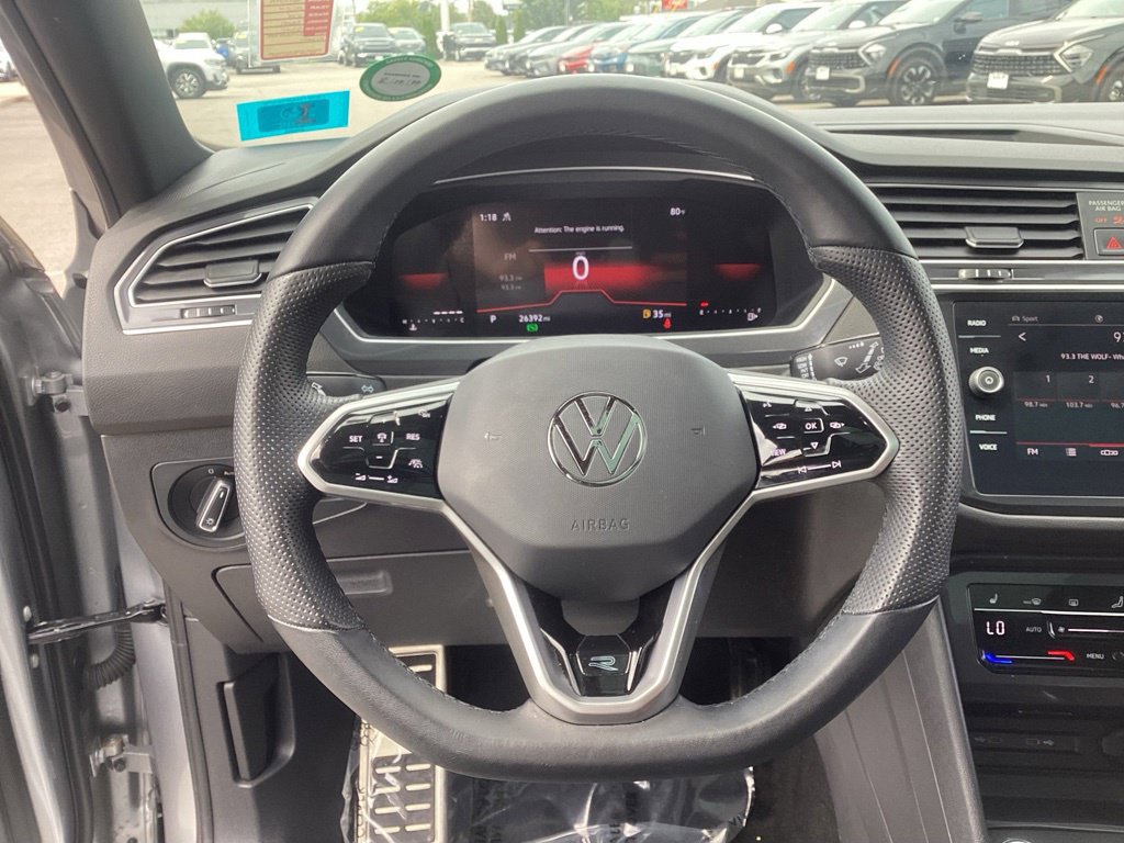 Used 2024 Volkswagen Tiguan SE R-Line AWD/4WD image 17