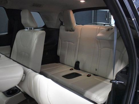 Used 2023 INFINITI QX60 Luxe image 36