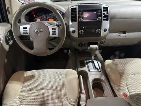 Used 2017 Nissan Frontier SV image 20