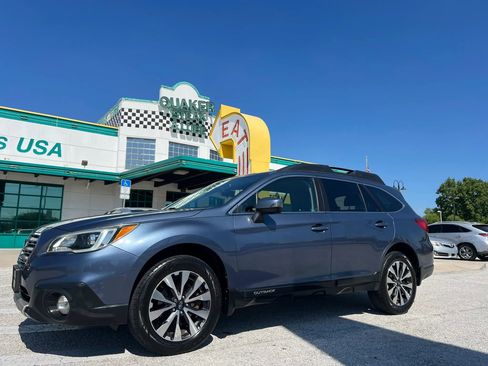Used 2015 Subaru Outback 2.5i Limited image 2