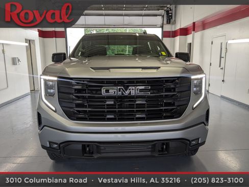 Used 2024 GMC Sierra 1500 Elevation w/ X31 Off-Road Package AWD/4WD image 6