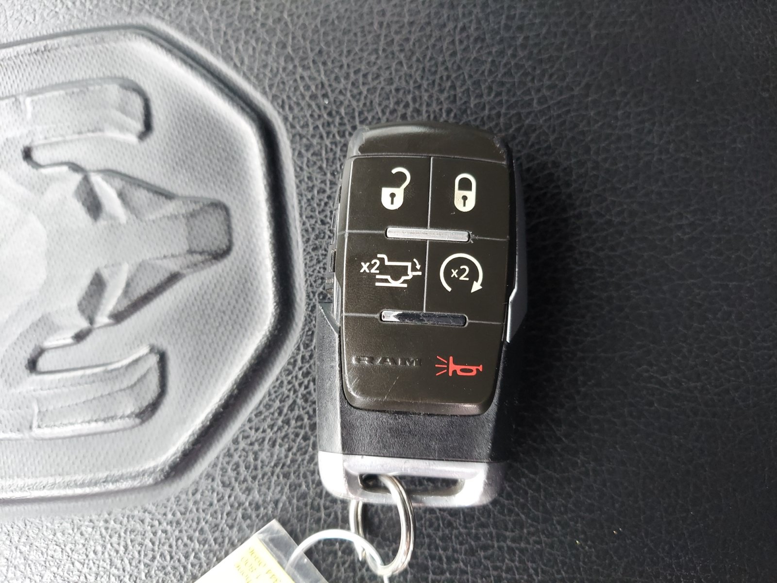Used 2021 RAM 2500 Laramie AWD/4WD image 33