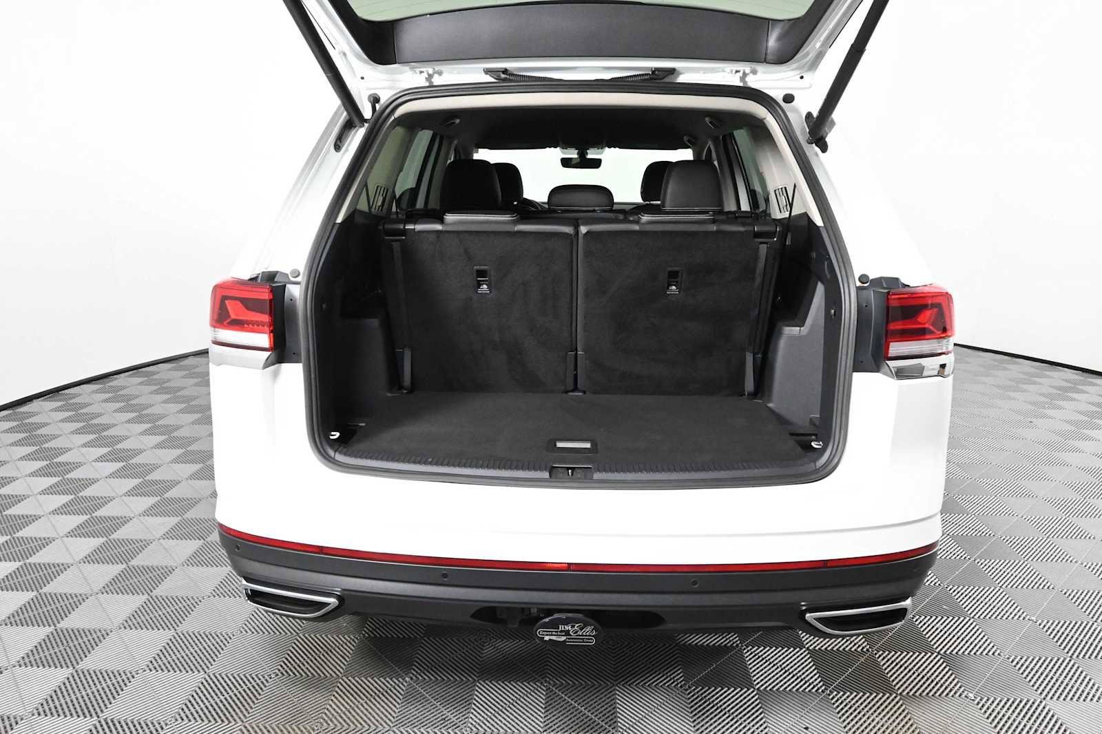 Certified 2023 Volkswagen Atlas SE FWD image 7