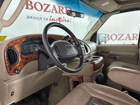 Used 2003 Ford E-150 and Econoline 150 image 11