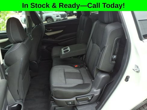 Used 2022 Subaru Ascent Premium w/ Convenience Package AWD/4WD image 28