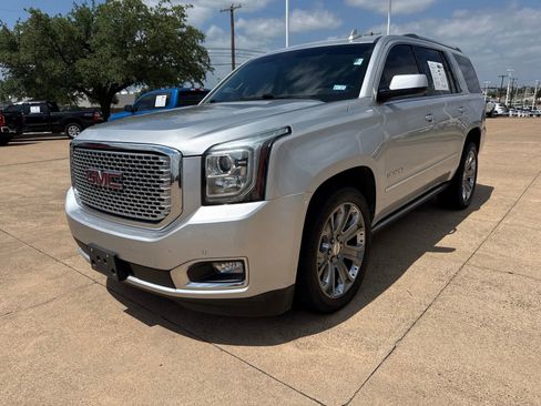Used 2016 GMC Yukon Denali w/ Open Road Package RWD image 3