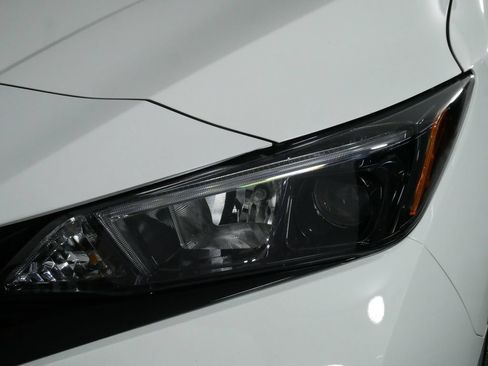 Used 2025 Nissan Leaf S FWD image 14