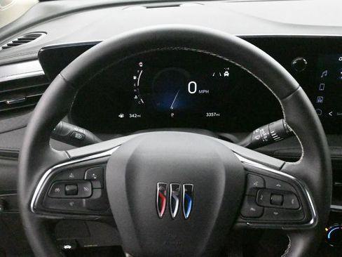 Used 2026 Buick Encore GX Preferred AWD/4WD image 9