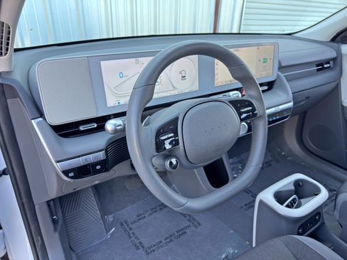 Used 2024 Hyundai Ioniq 5 SEL RWD image 12
