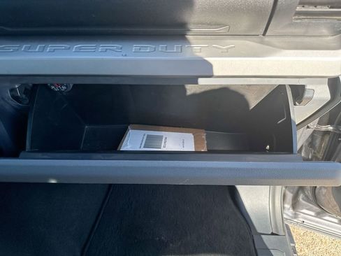 Used 2025 Ford F250 XLT image 35