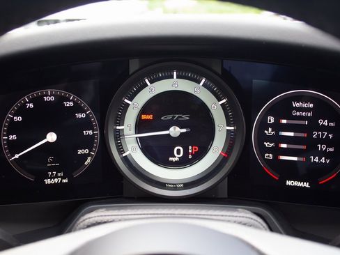 Used 2024 Porsche 911 Carrera GTS w/ Premium Package image 15