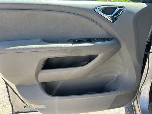 Used 2010 Honda Odyssey EX image 8