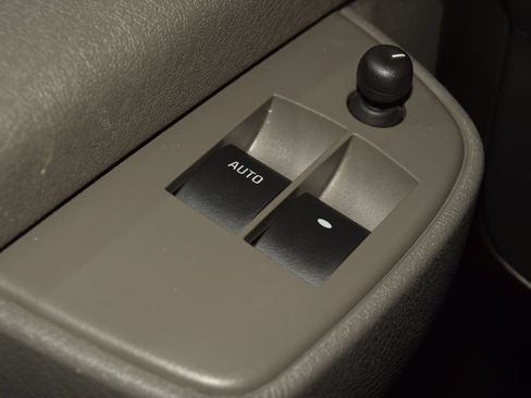 Used 2025 Chevrolet Express 3500 LT w/ LT Preferred Equipment Group RWD image 37