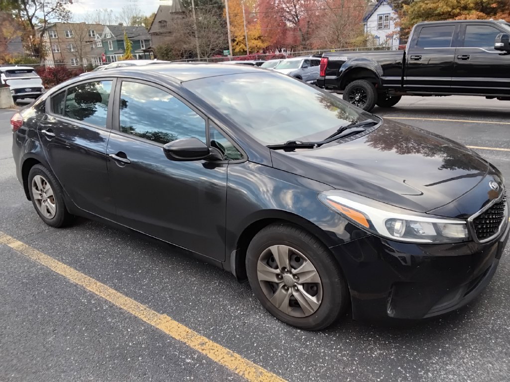 Used 2018 Kia Forte LX FWD image 12