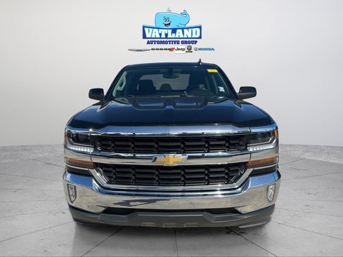 Used 2017 Chevrolet Silverado 1500 LT w/ All Star Edition image 8