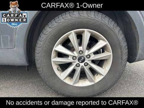 Used 2019 Kia Sorento AWD image 5