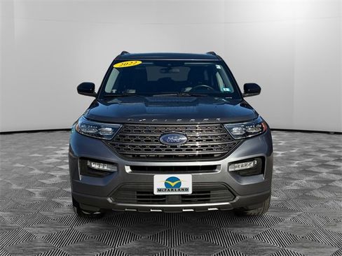 Used 2022 Ford Explorer XLT w/ Equipment Group 202A image 8