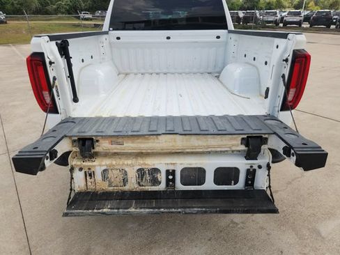 Used 2025 GMC Sierra 1500 SLT RWD image 31