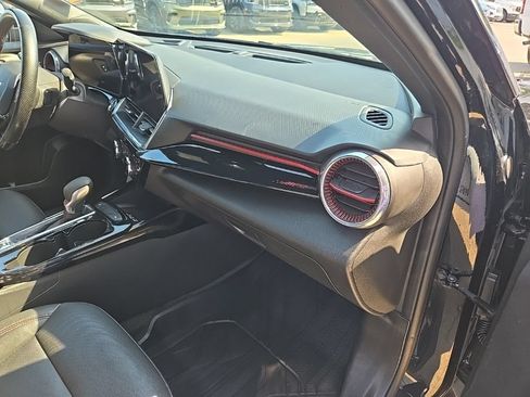Used 2025 Chevrolet Trax RS w/ Sunroof Package FWD image 72