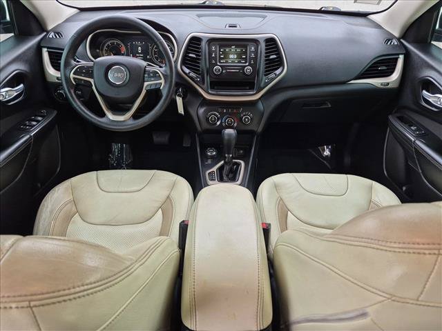 Used 2016 Jeep Cherokee Sport AWD/4WD image 16