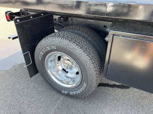 New 2024 RAM 3500 Tradesman w/ Chrome Appearance Group image 7