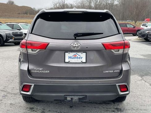 Used 2019 Toyota Highlander Limited image 30
