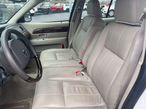 Used 2009 Mercury Grand Marquis LS image 8