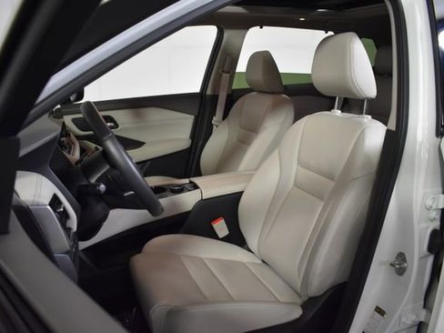 Certified 2023 Nissan Rogue SL w/ SL Premium Package image 9