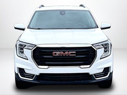 Used 2023 GMC Terrain SLE w/ Driver Convenience Package AWD/4WD image 4