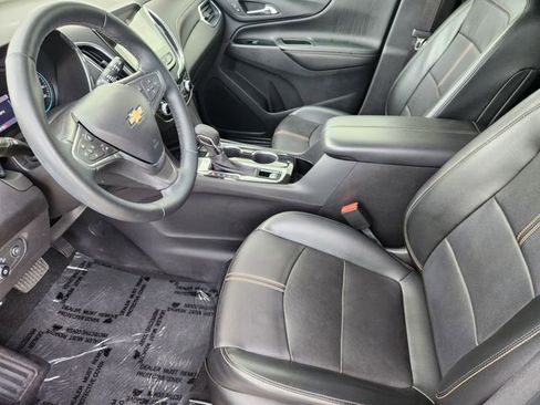 Used 2023 Chevrolet Equinox Premier FWD image 4