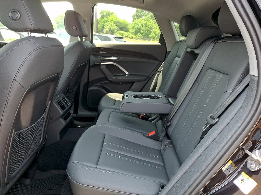 New 2026 Audi Q5 Premium Plus AWD/4WD image 9