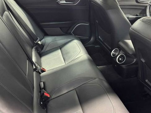 Used 2019 Alfa Romeo Giulia w/ Quick Order Package 22K Sport RWD image 15