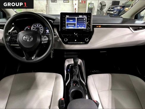 Used 2021 Toyota Corolla LE FWD image 16