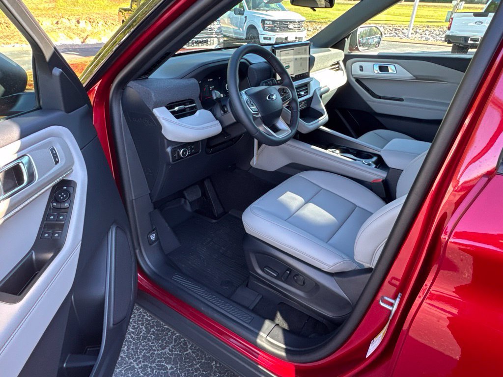 New 2027 Ford Explorer Active w/ Active Comfort Package AWD/4WD image 16