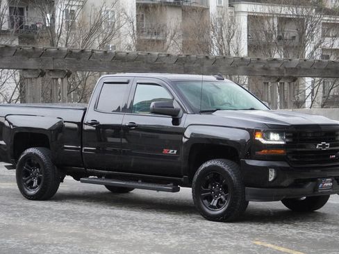 Used 2016 Chevrolet Silverado 1500 LT w/ Midnight Edition AWD/4WD image 35