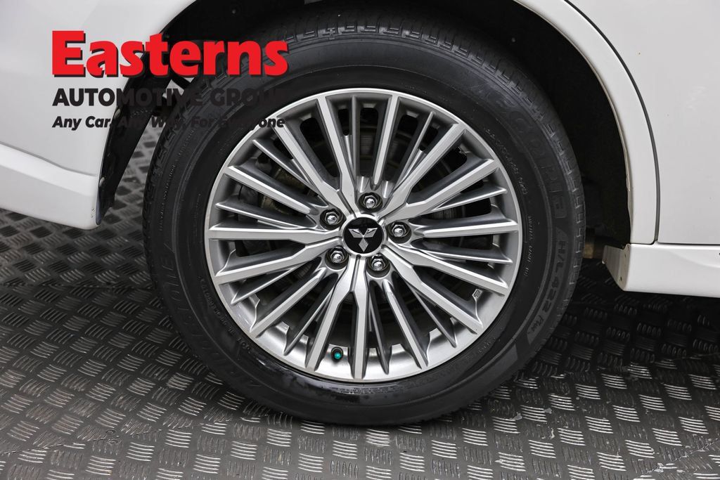 Used 2020 Mitsubishi Outlander SEL AWD/4WD image 31
