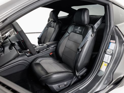 Used 2019 Ford Mustang GT Premium w/ GT Performance Package RWD image 15
