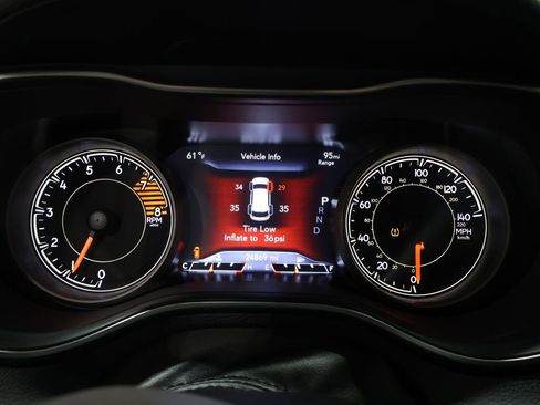 Certified 2021 Jeep Cherokee Latitude Lux w/ Comfort/Convenience Group image 45