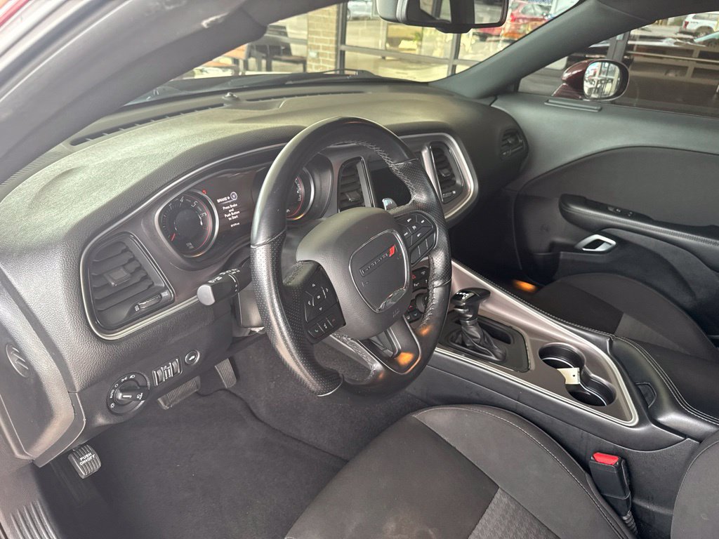 Used 2022 Dodge Challenger GT RWD image 9