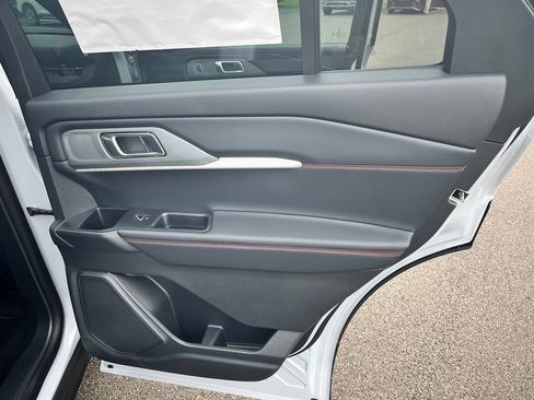 New 2026 Ford Explorer ST AWD/4WD image 13