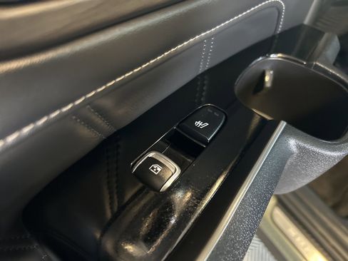 Used 2025 Kia Sorento SX Prestige image 16