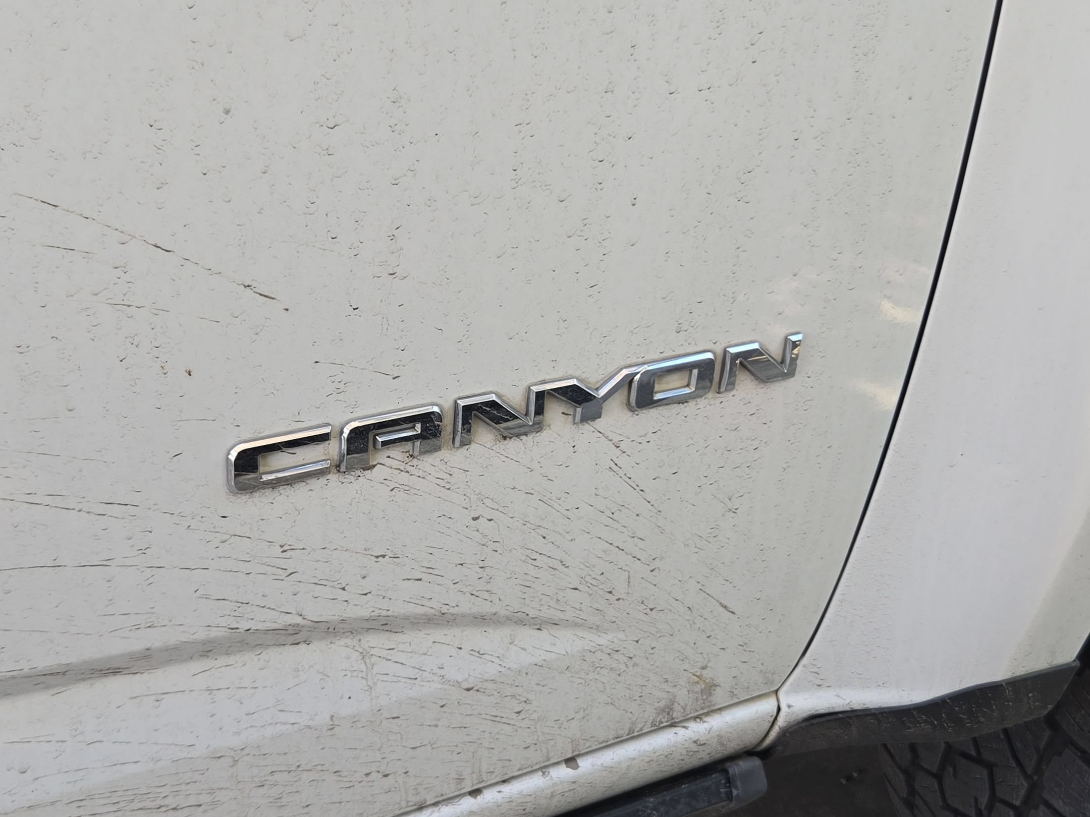 Used 2020 GMC Canyon SLE w/ Elevation Edition RWD image 8