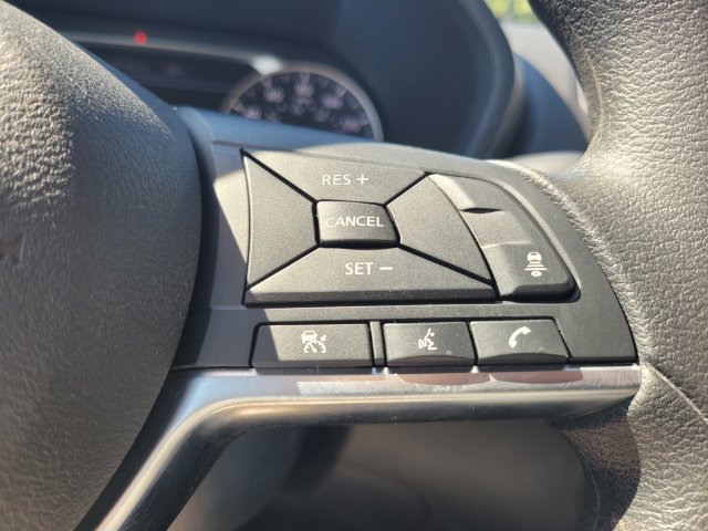 Certified 2025 Nissan Sentra SV FWD image 27