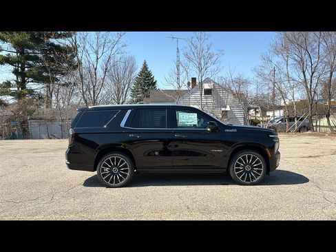 New 2026 Chevrolet Tahoe High Country AWD/4WD image 6